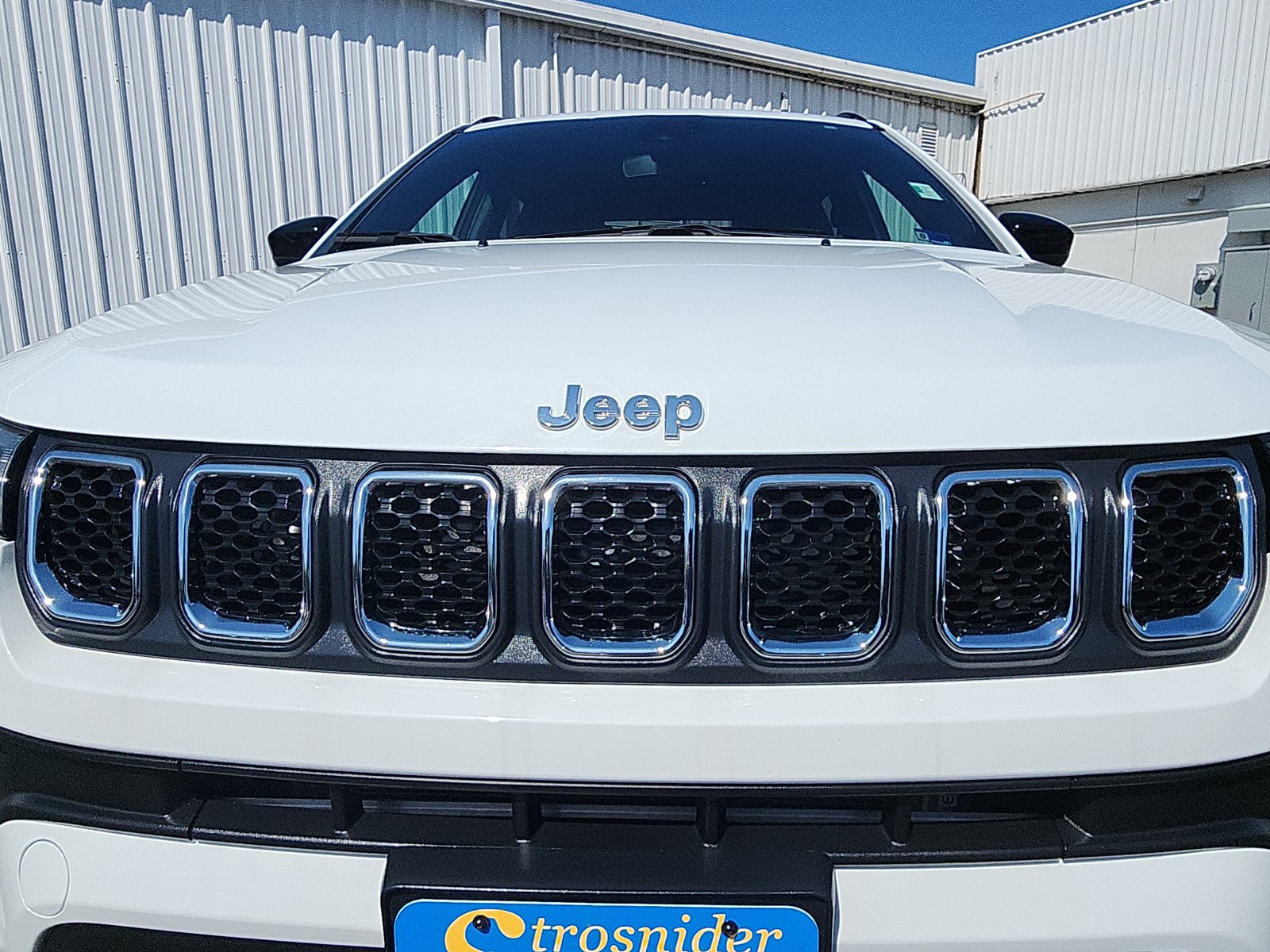 Used 2023 Jeep Compass Latitude AWD/4WD image 14