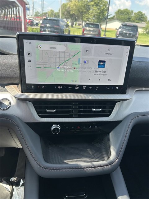 New 2025 Ford Explorer Active w/ Active Comfort Package image 16