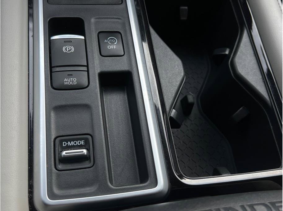 Used 2022 Nissan Pathfinder SV w/ Cargo Package image 19