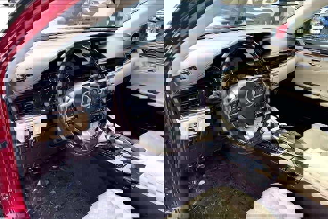 Used 2016 Lexus ES 350 w/ Luxury Package w/Wood Trim image 13