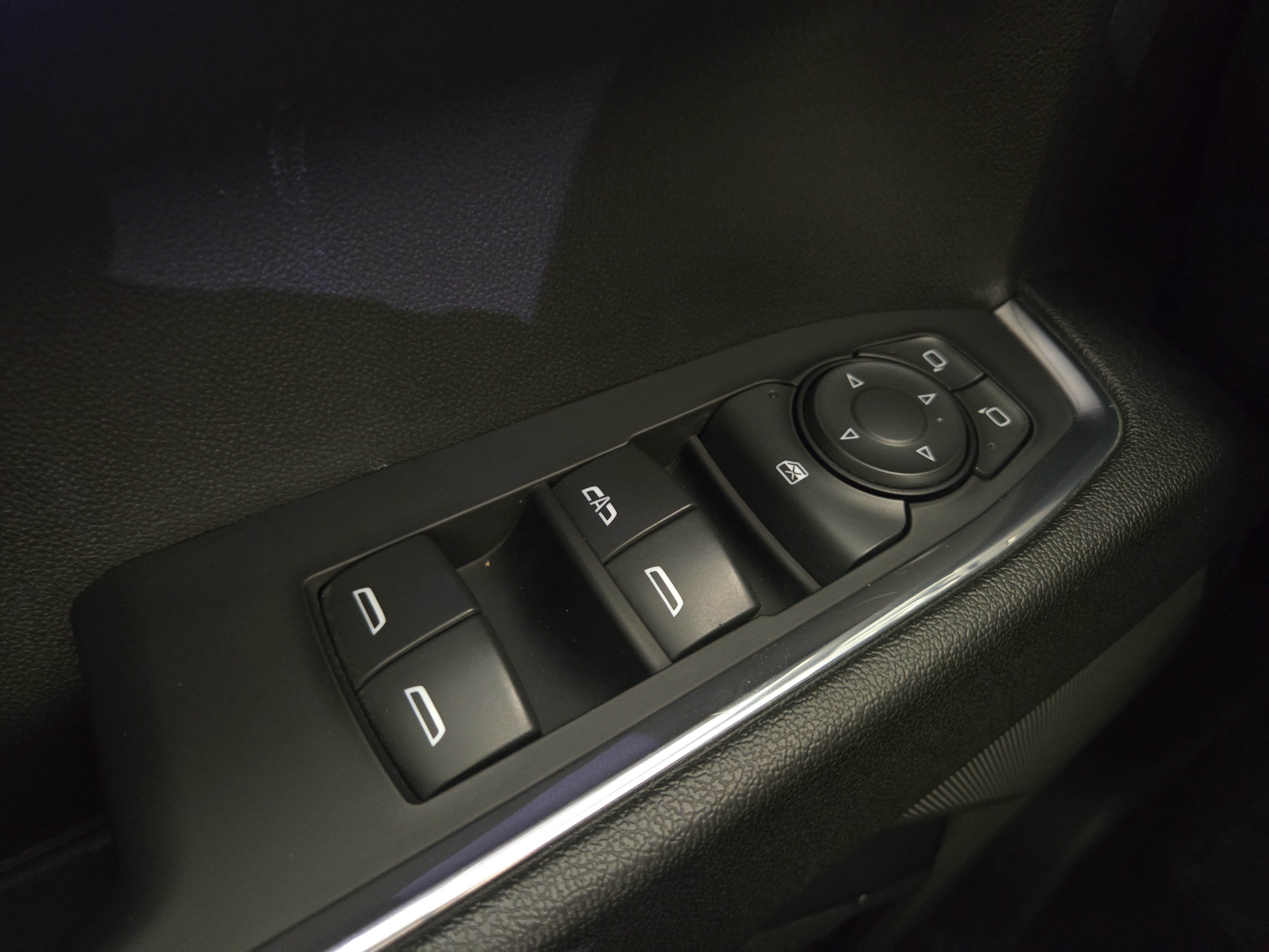 Certified 2023 Chevrolet Silverado 1500 LT AWD/4WD image 26