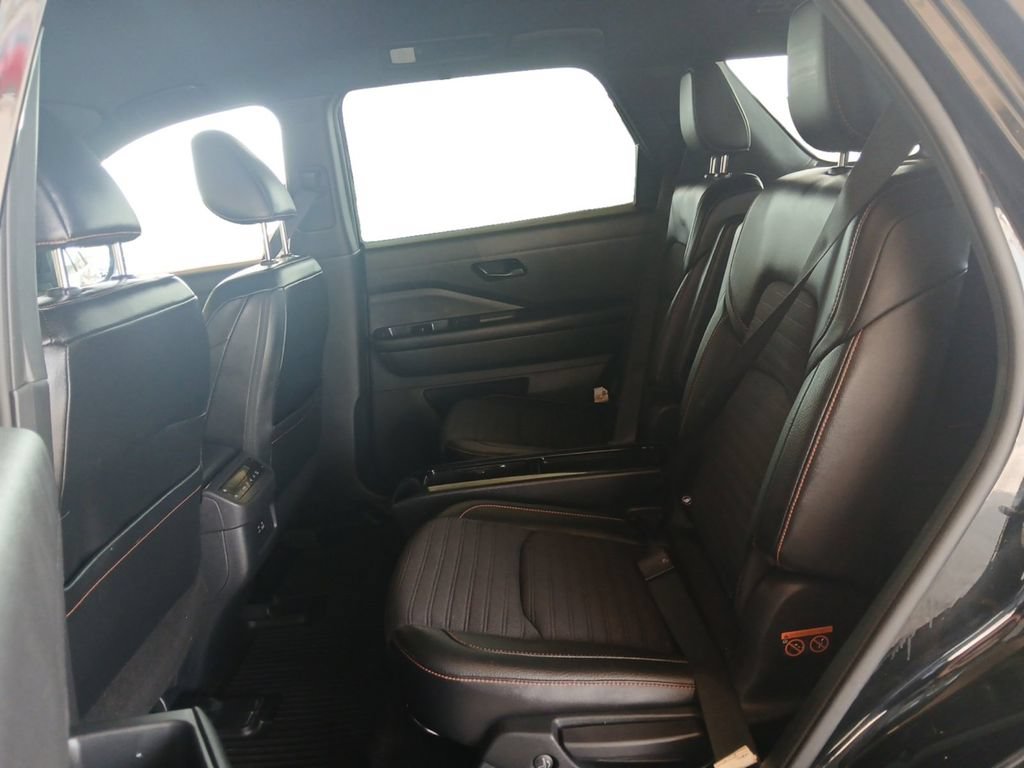 Used 2023 Nissan Pathfinder Rock Creek AWD/4WD image 13