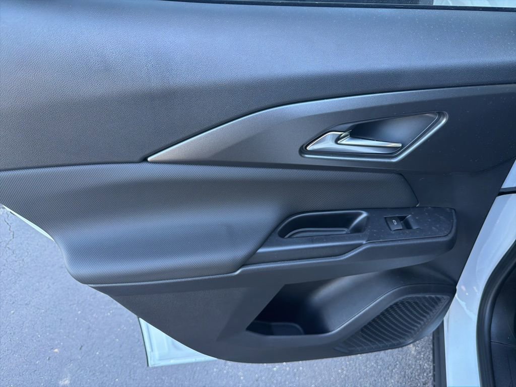 New 2026 Chevrolet Equinox EV LT w/ Comfort Package image 30