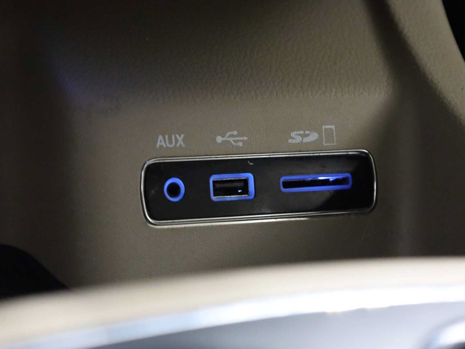 Used 2014 Dodge Durango Limited AWD/4WD image 32