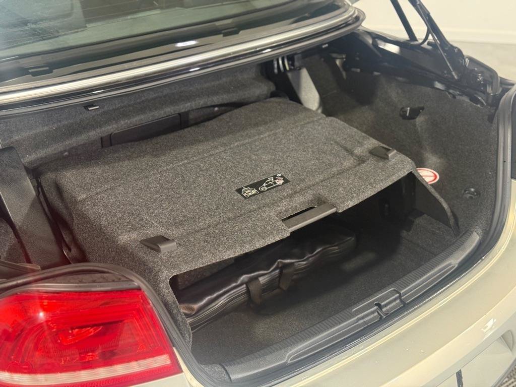 Used 2012 Volkswagen Eos Komfort FWD image 14