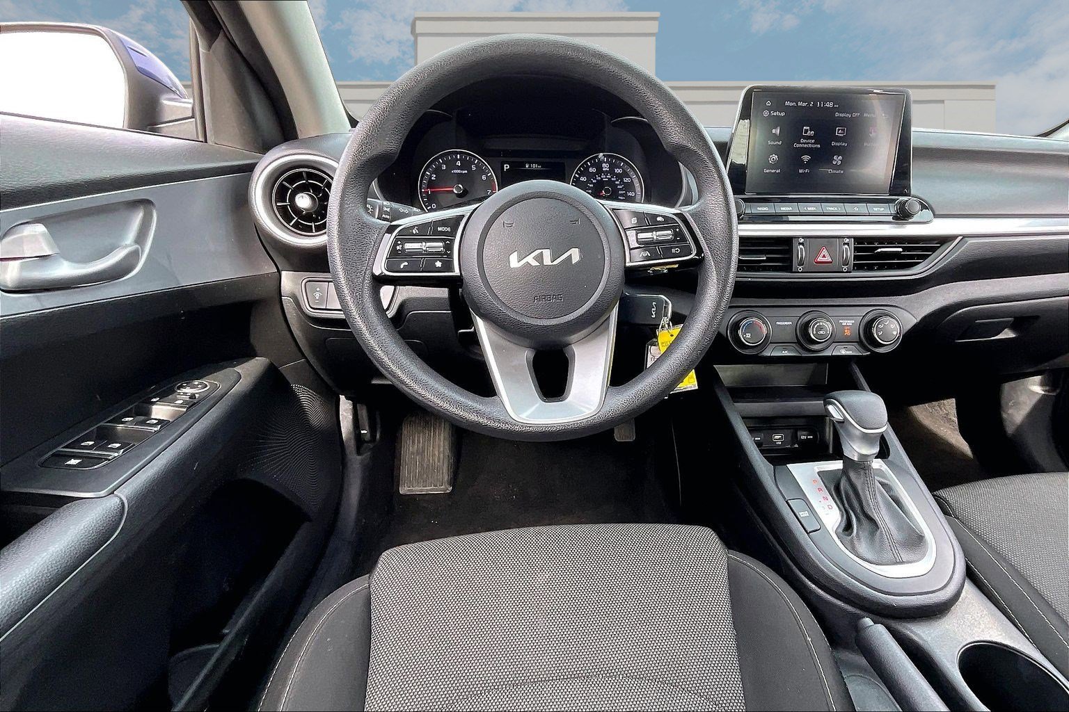 Used 2023 Kia Forte LXS image 5