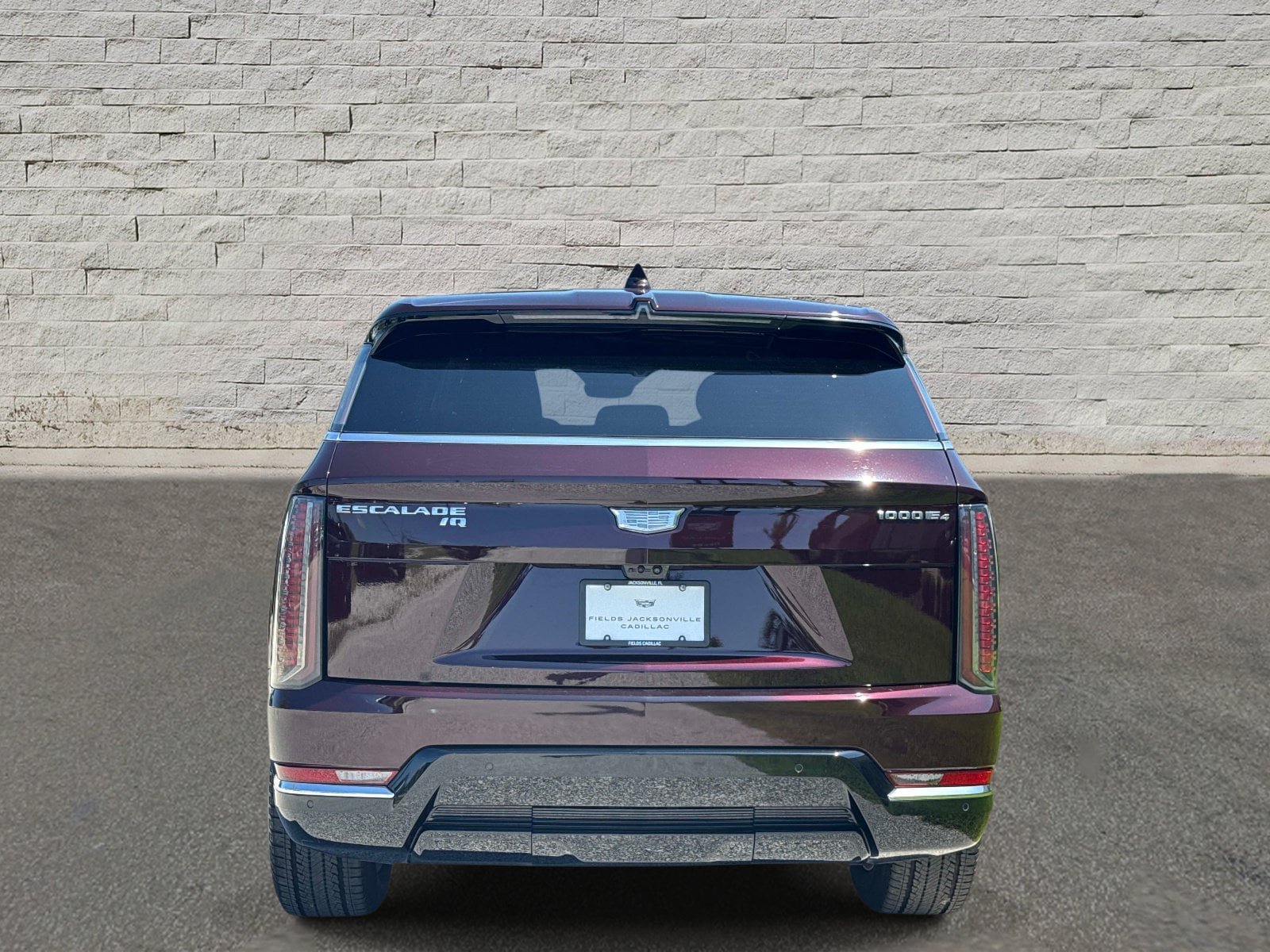 Used 2026 Cadillac Escalade IQ Luxury 1 w/ LPO, Floor Liner Package AWD/4WD image 4