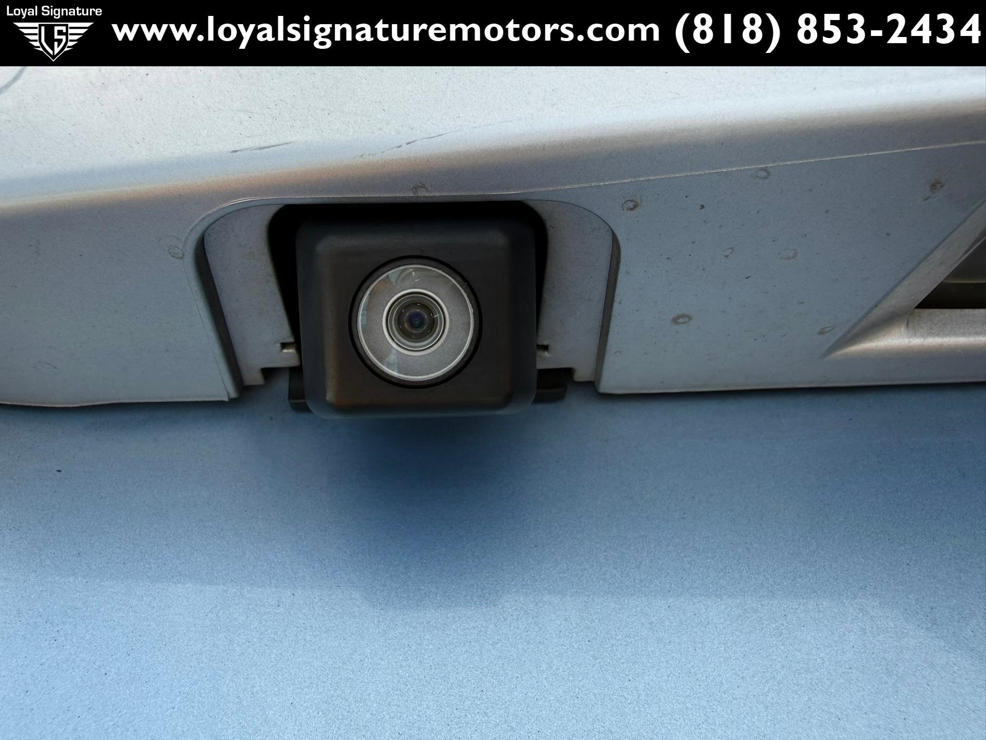 Used 2015 Toyota Prius Prime Plug-In Hybrid image 11