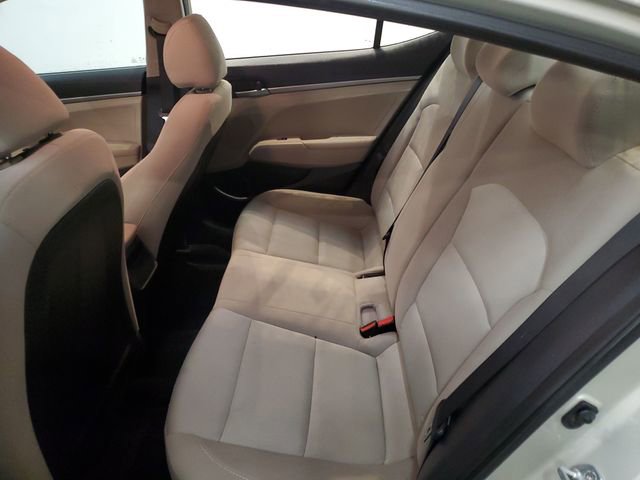 Used 2017 Hyundai Elantra SE image 26