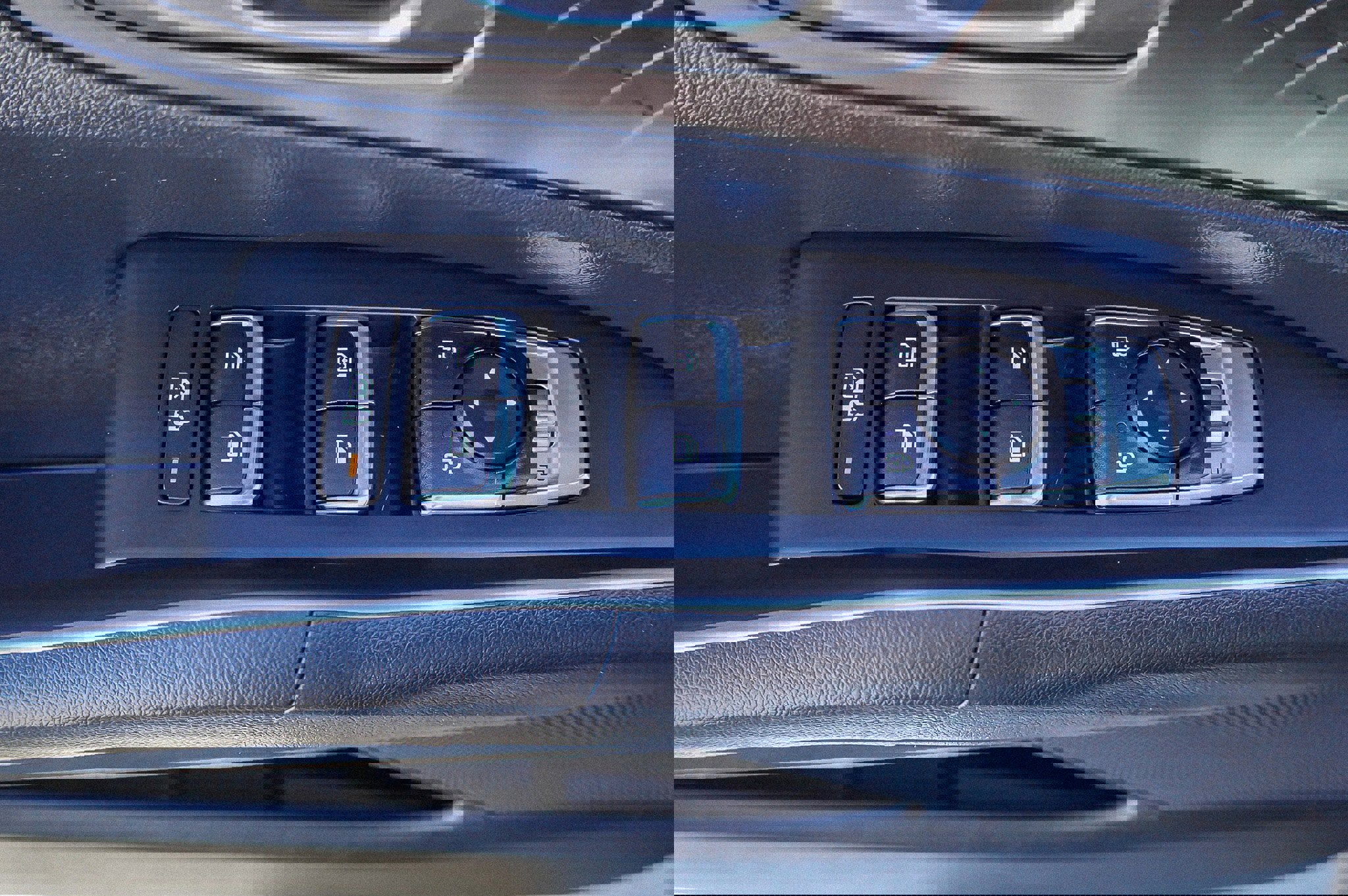 Used 2022 Kia Sorento EX w/ Panoramic Sunroof Package image 19