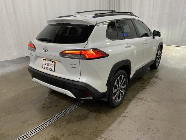 Certified 2023 Toyota Corolla Cross XLE w/ Convenience Package image 4