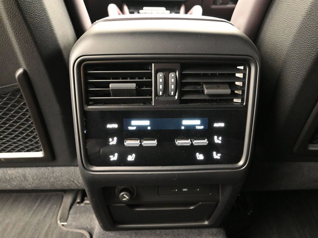 Certified 2025 Porsche Cayenne S image 17