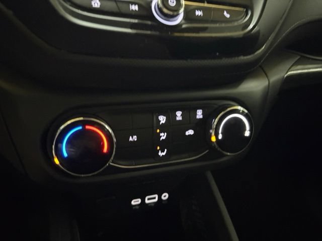Used 2021 Chevrolet TrailBlazer LS FWD image 32