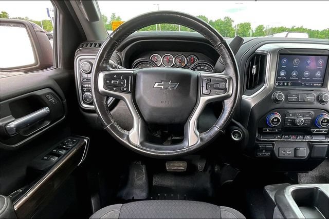 Used 2021 Chevrolet Silverado 1500 RST w/ Z71 Off-Road Package AWD/4WD image 9