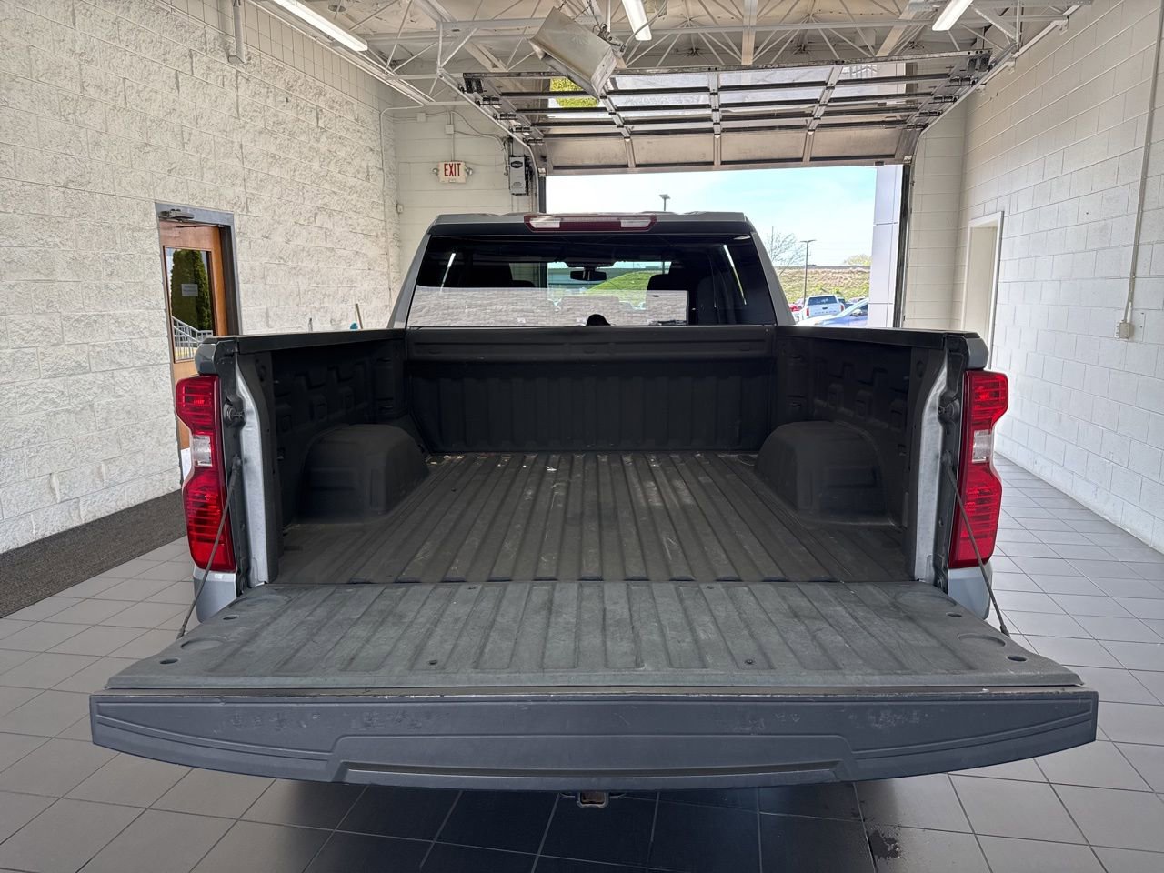 Used 2019 Chevrolet Silverado 1500 LT w/ All-Star Edition image 10