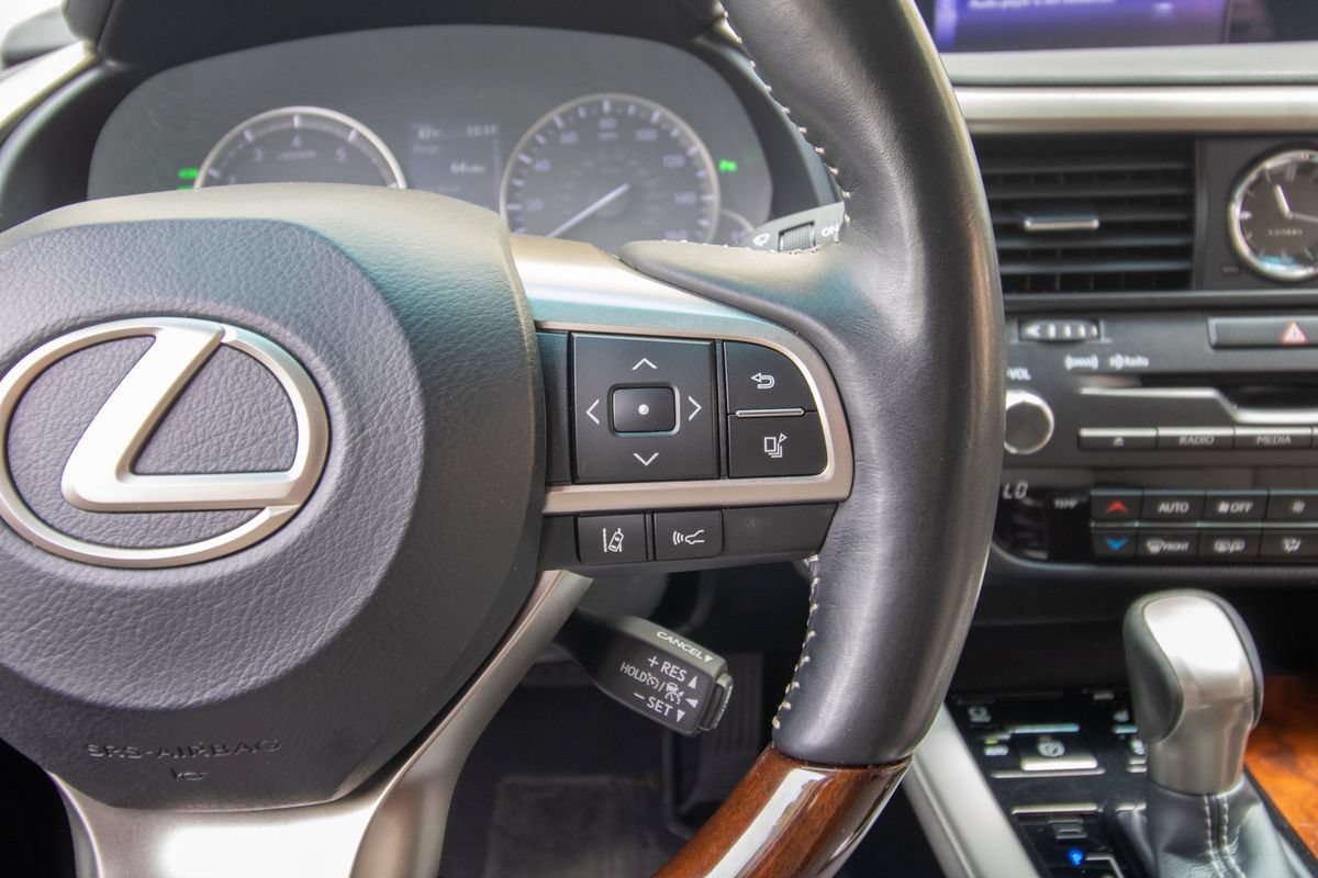Used 2019 Lexus RX 350L FWD w/ Premium Package image 37