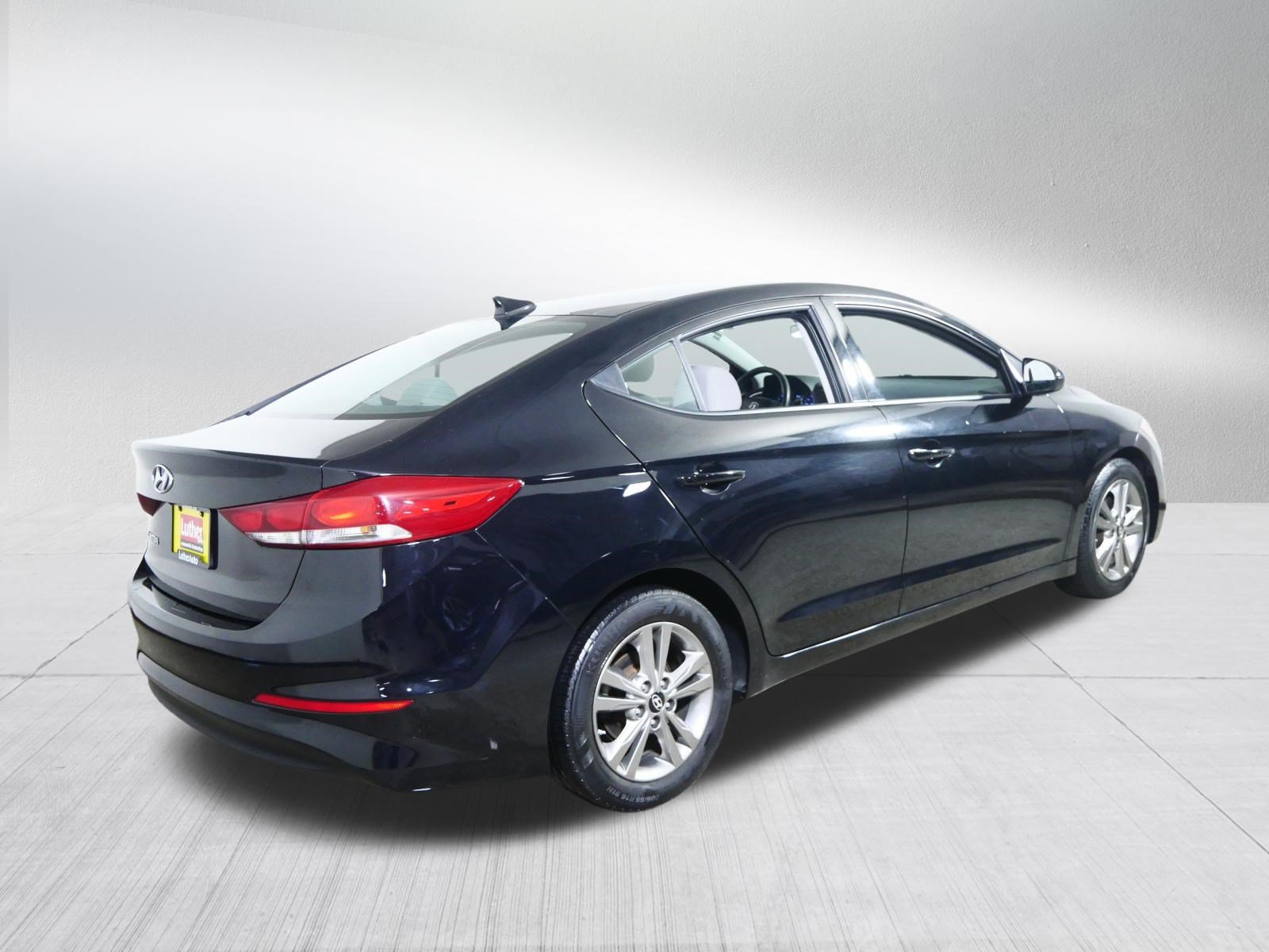 Used 2018 Hyundai Elantra SEL FWD image 7