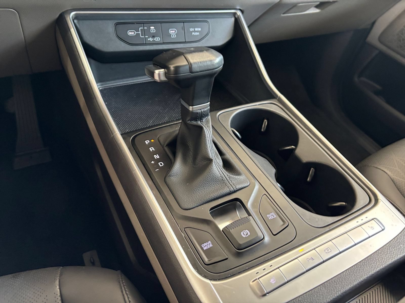 Used 2026 Kia Carnival FWD image 39