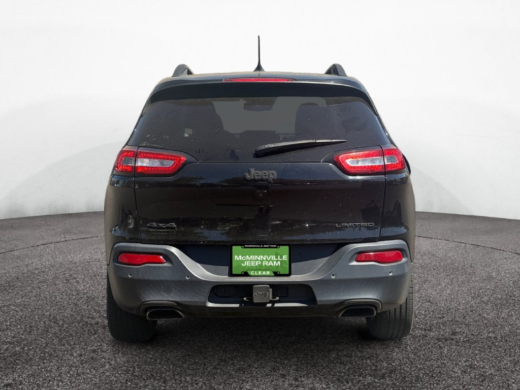 Used 2015 Jeep Cherokee Limited w/ Luxury Group AWD/4WD image 4