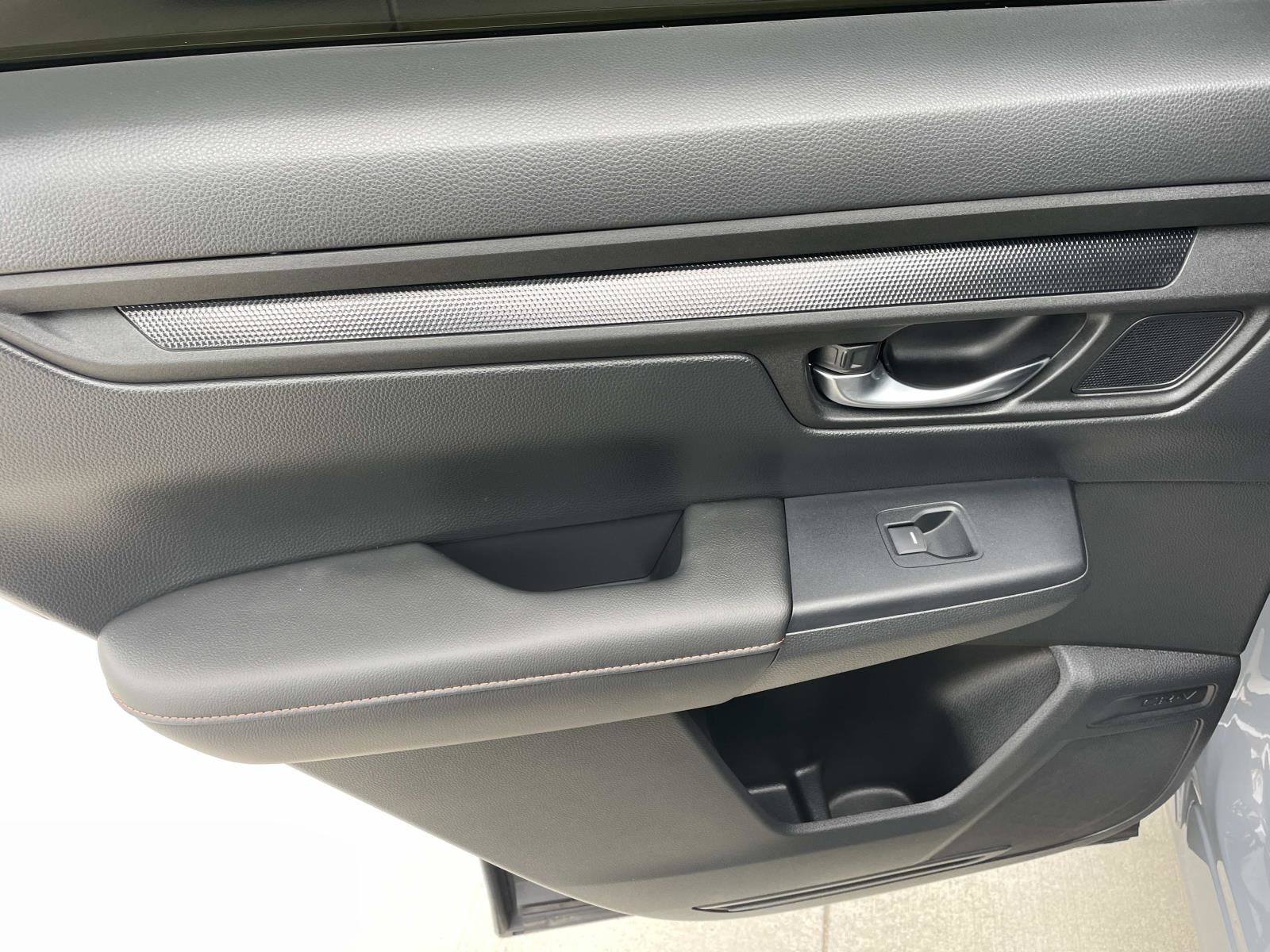 Used 2025 Honda CR-V Sport-L image 17