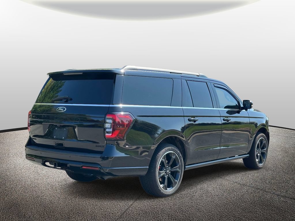 Used 2023 Ford Expedition Max Limited AWD/4WD image 2