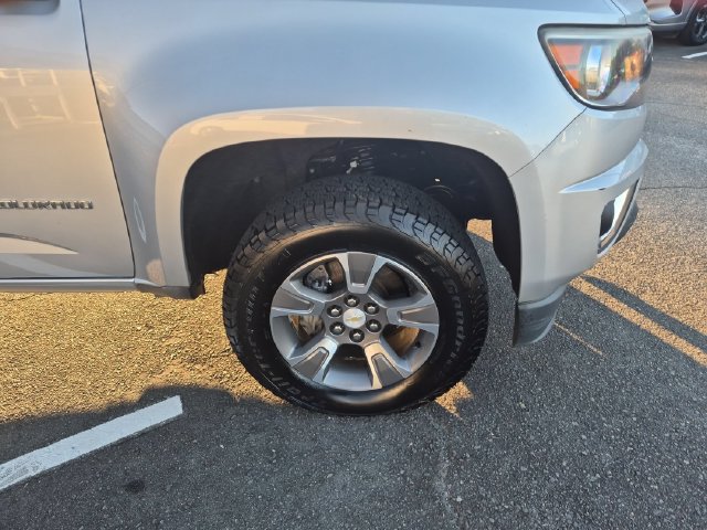Used 2015 Chevrolet Colorado Z71 AWD/4WD image 10