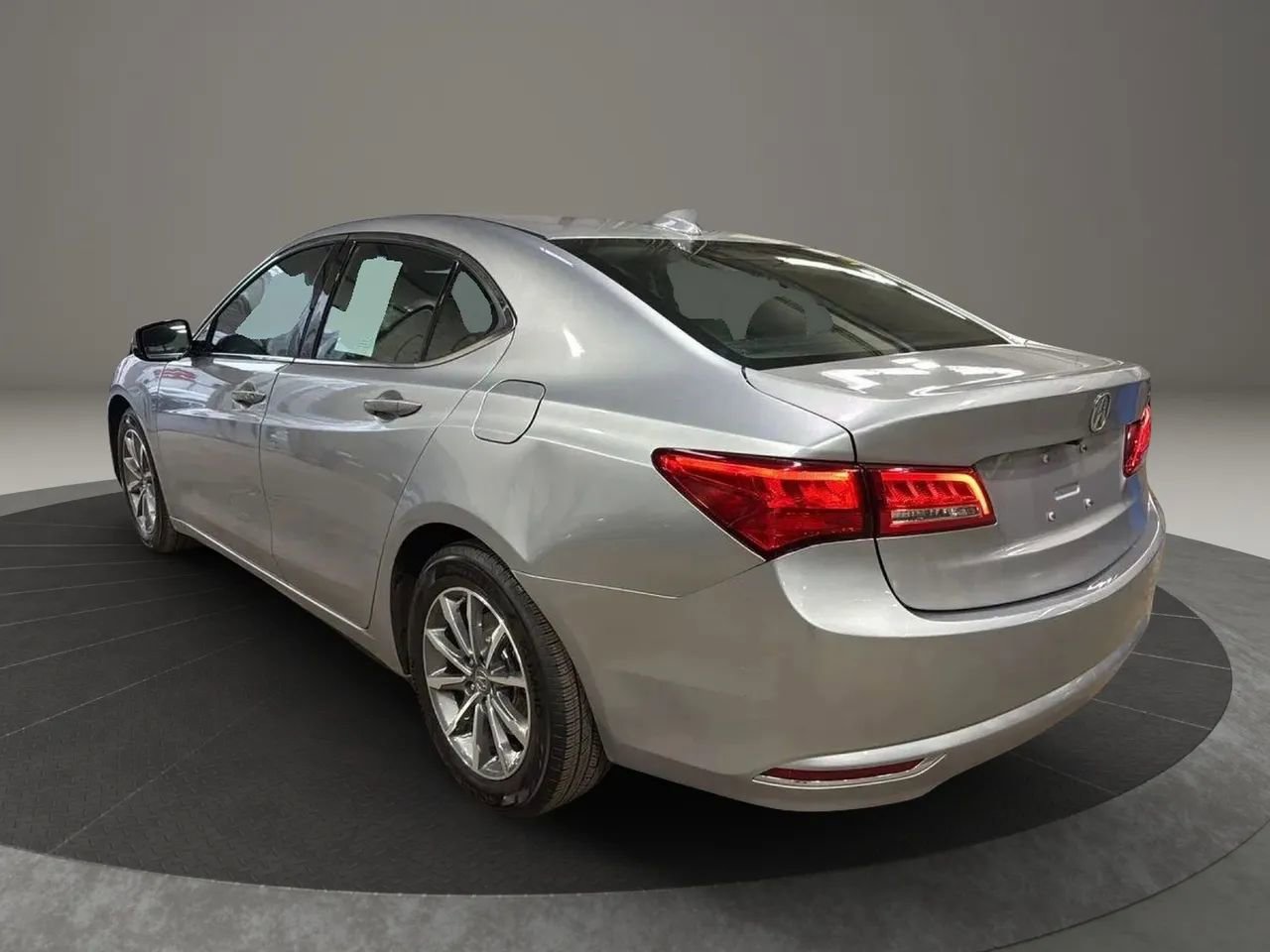 Used 2020 Acura TLX FWD image 7
