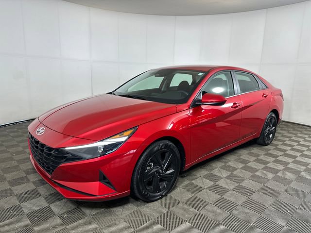 Certified 2023 Hyundai Elantra SEL image 7