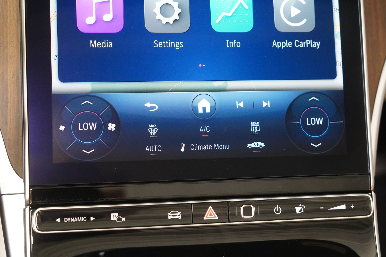 Certified 2026 Mercedes-Benz CLE 300 4MATIC Cabriolet image 28