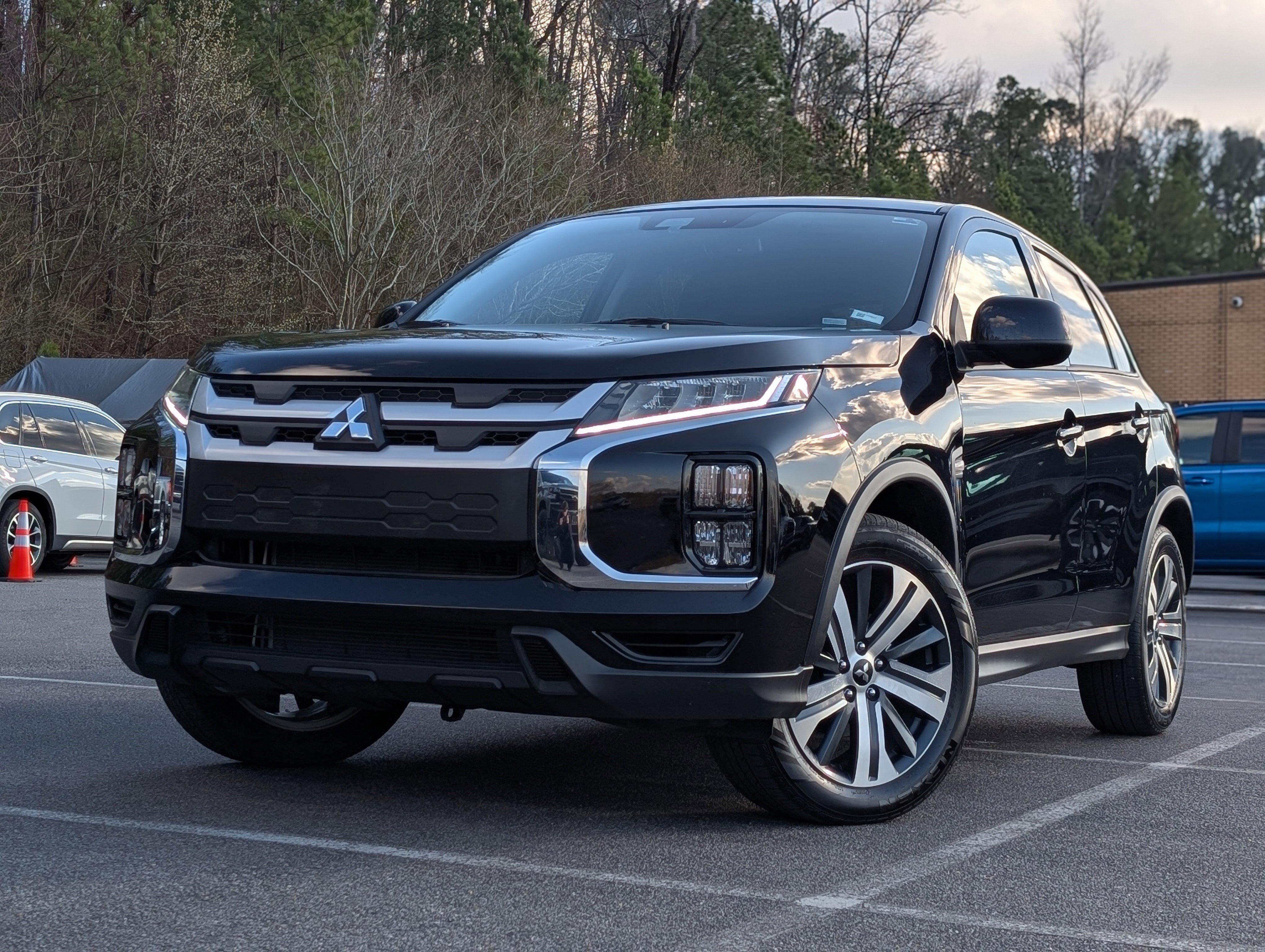Used 2024 Mitsubishi Outlander Sport SE image 4
