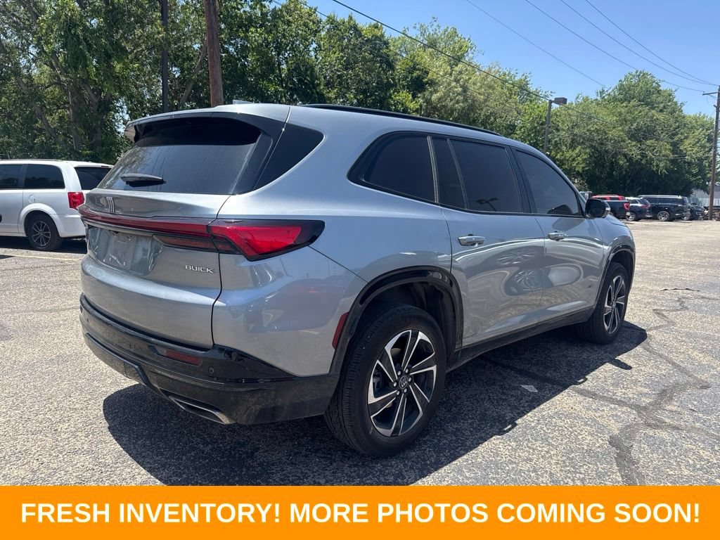 Used 2025 Buick Enclave Sport Touring w/ Power Package FWD video 2