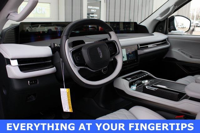 New 2026 Lincoln Navigator Black Label image 32