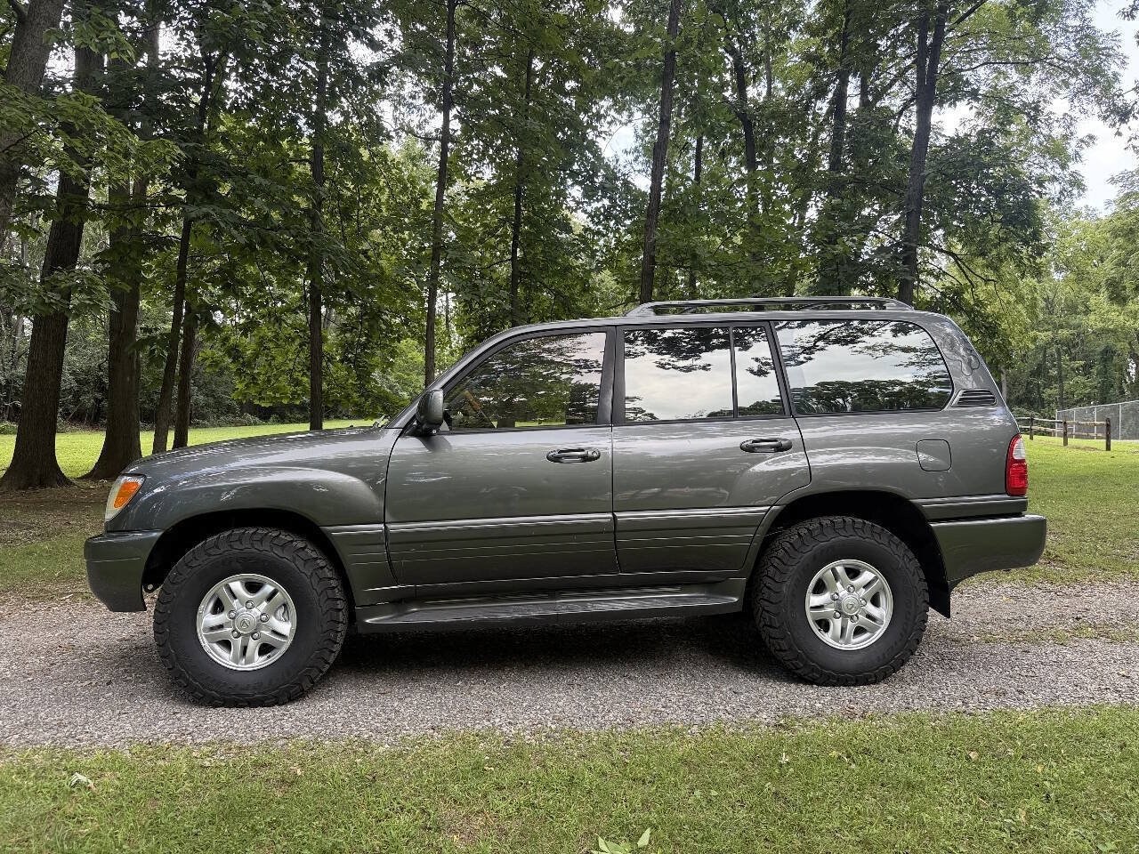 Used 2002 Lexus LX 470 4WD image 8