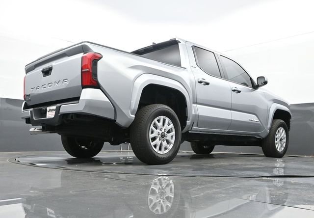 Used 2025 Toyota Tacoma SR5 image 24