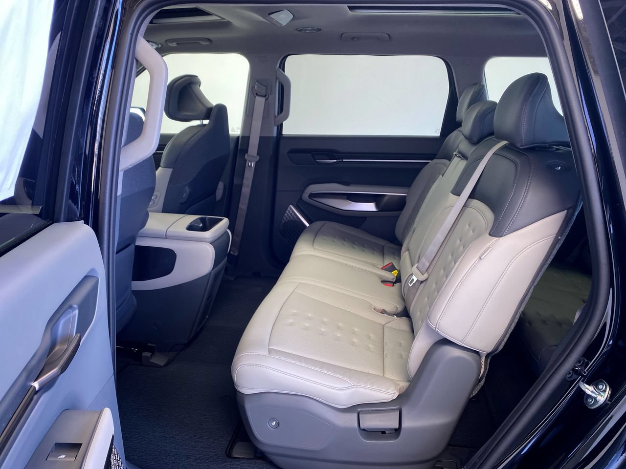 New 2026 Kia EV9 Wind AWD/4WD image 34