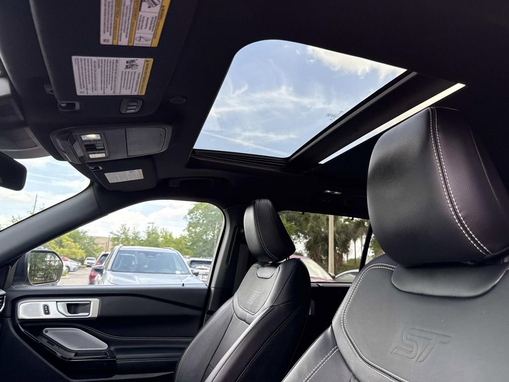 Used 2024 Ford Explorer ST w/ Equipment Group 401A AWD/4WD image 29