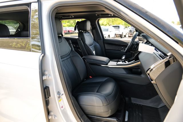 New 2026 Land Rover Range Rover Sport Dynamic SE AWD/4WD image 44