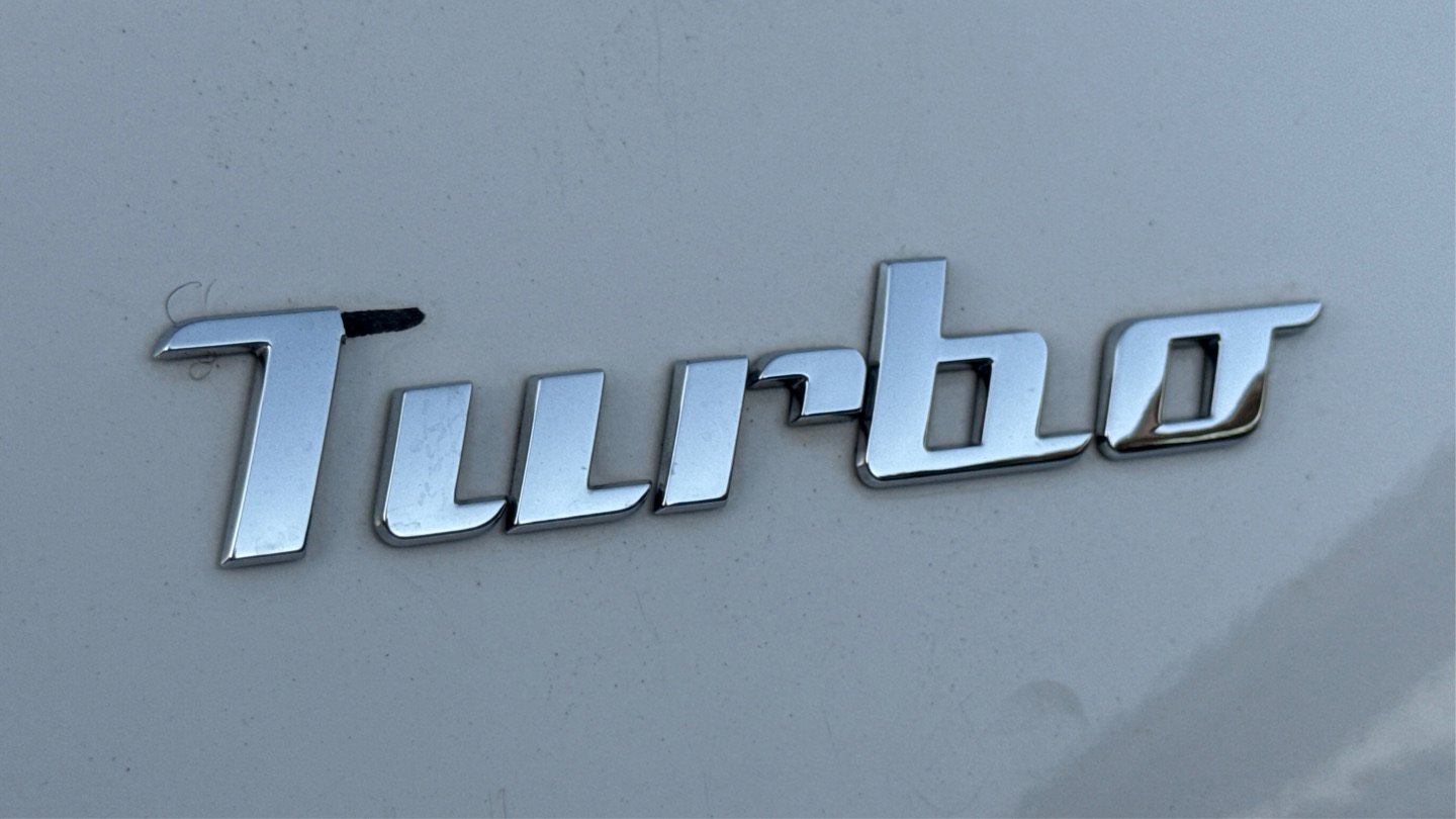 Used 2013 Volkswagen Beetle 2.0T image 17