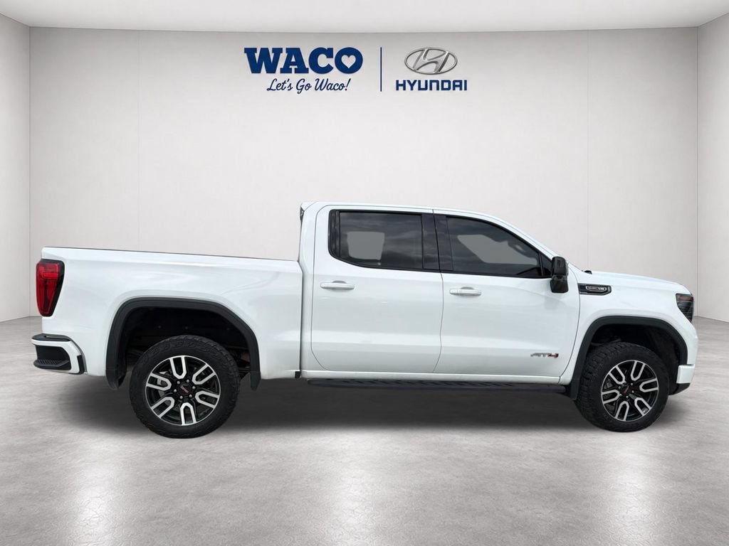 Used 2024 GMC Sierra 1500 AT4 w/ Technology Package AWD/4WD image 11