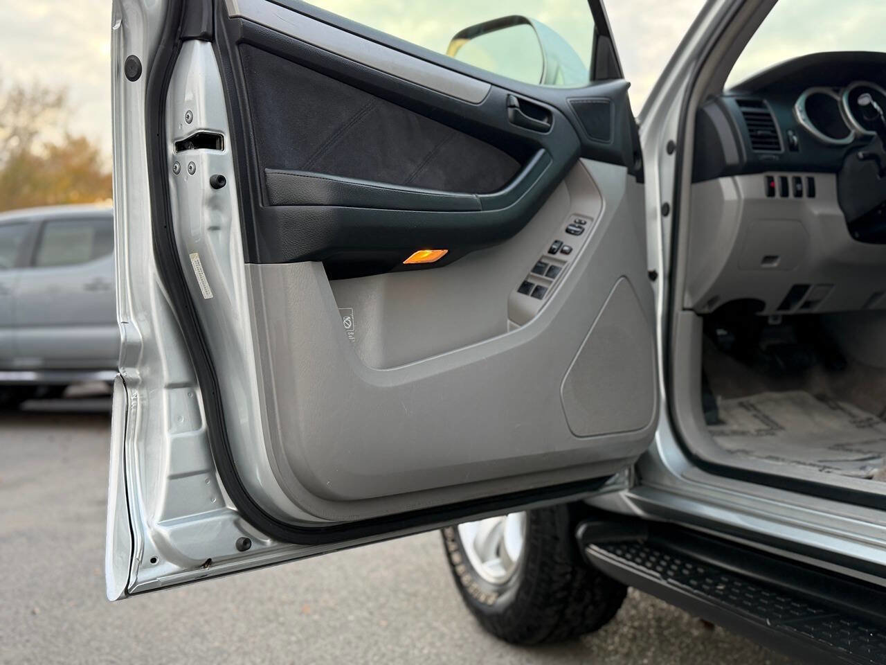 Used 2005 Toyota 4Runner Sport image 82