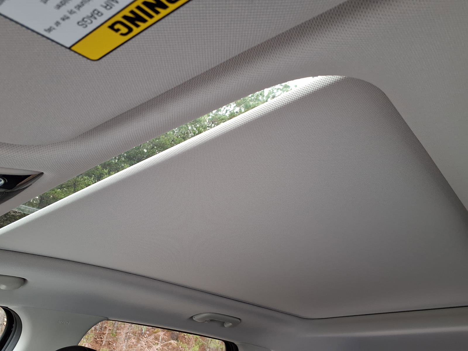 New 2026 Kia Sorento S w/ S Panoramic Sunroof Package FWD image 12