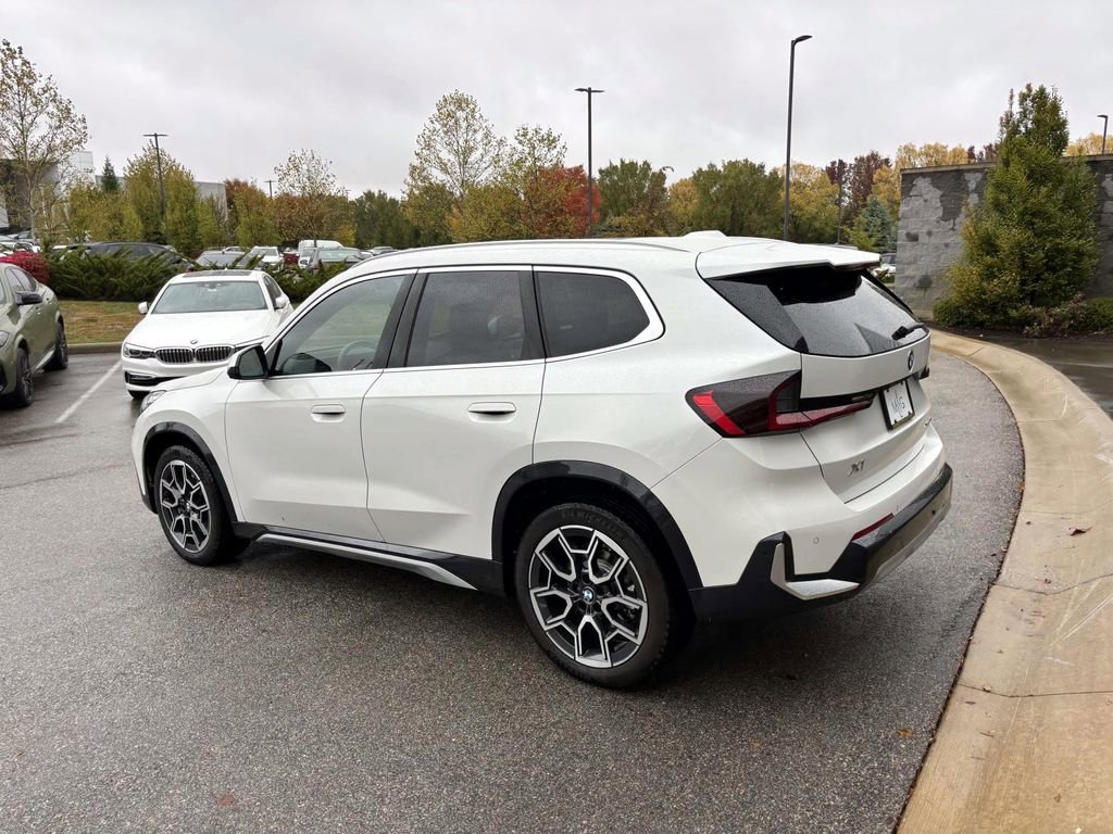 Certified 2025 BMW X1 xDrive28i w/ Premium Package image 5