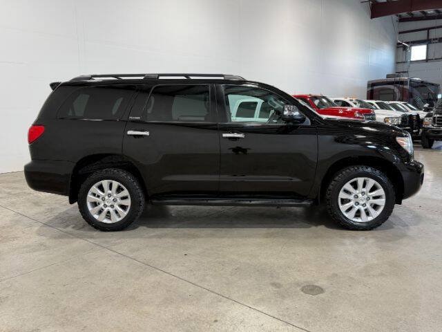 Used 2014 Toyota Sequoia Platinum AWD/4WD image 7