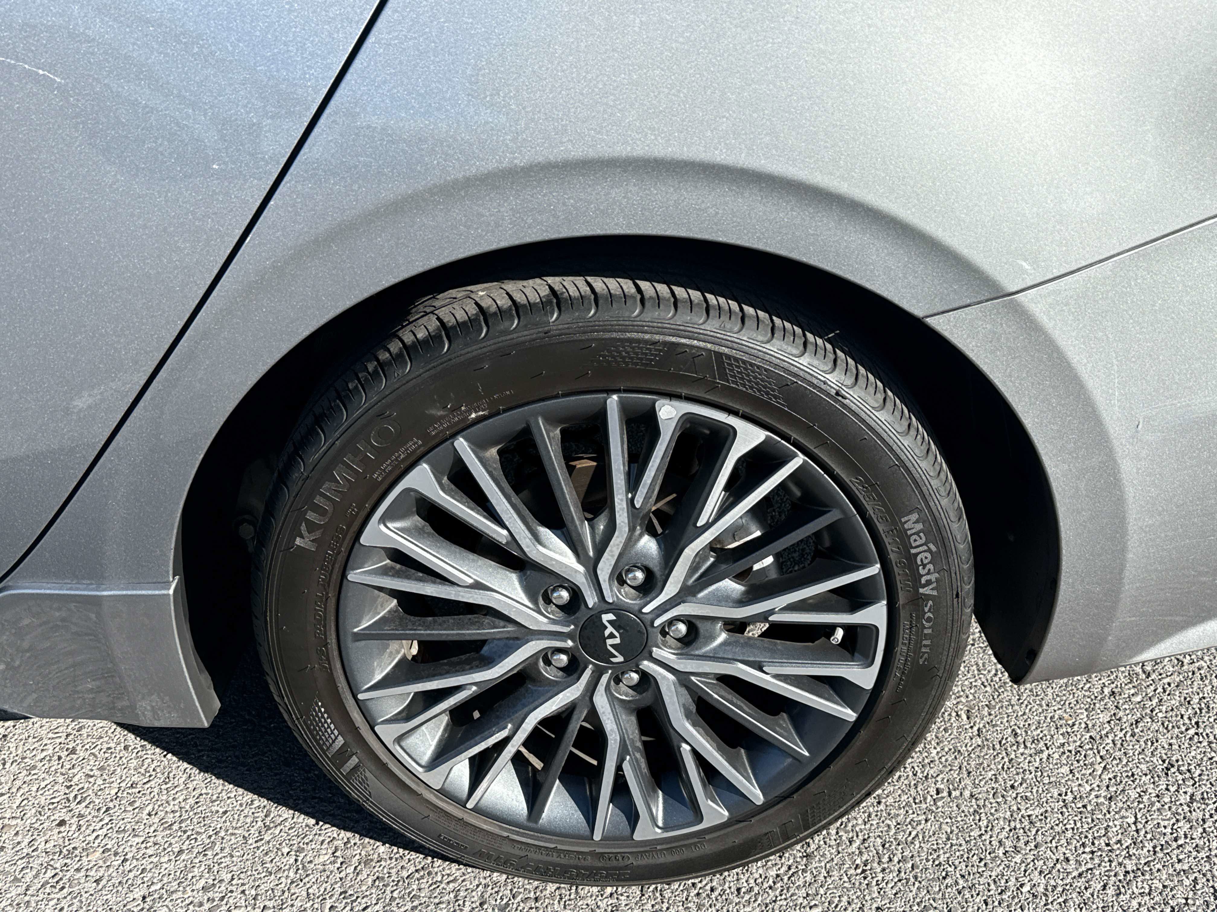 Used 2023 Kia Forte GT-Line FWD image 7