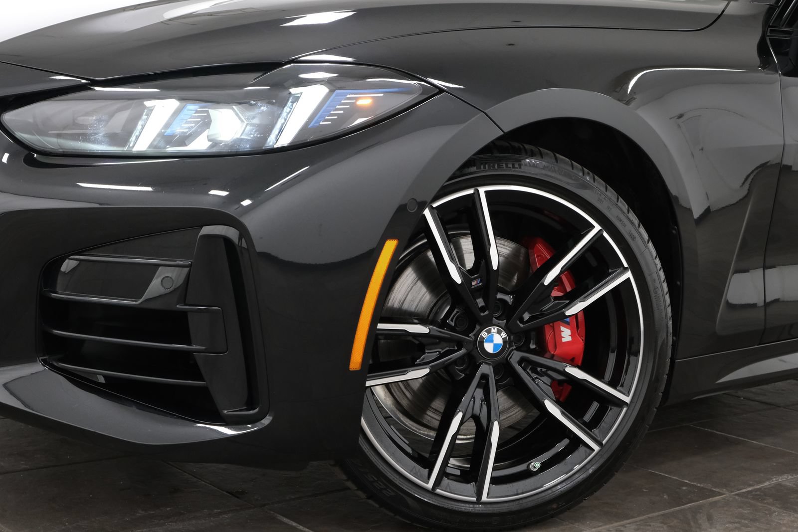 Used 2026 BMW 440i xDrive Coupe w/ Premium Package AWD/4WD image 2