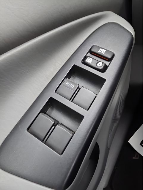 Used 2015 Toyota Tacoma PreRunner w/ Convenience Package RWD image 19
