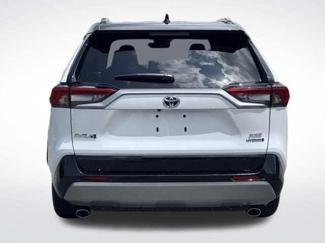 Used 2024 Toyota RAV4 XSE w/ Weather Package AWD/4WD image 7