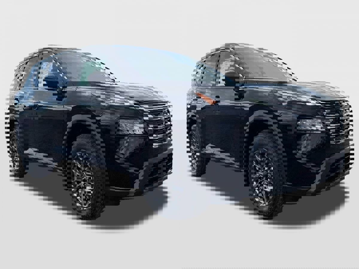 New 2026 Nissan Rogue S image 4