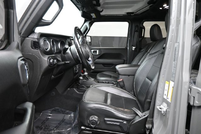 Used 2020 Jeep Gladiator Overland AWD/4WD image 22