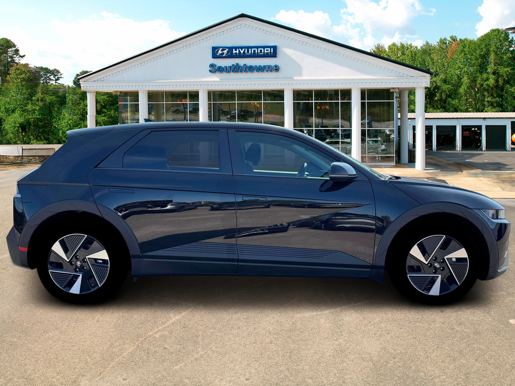 New 2026 Hyundai Ioniq 5 SE RWD image 9